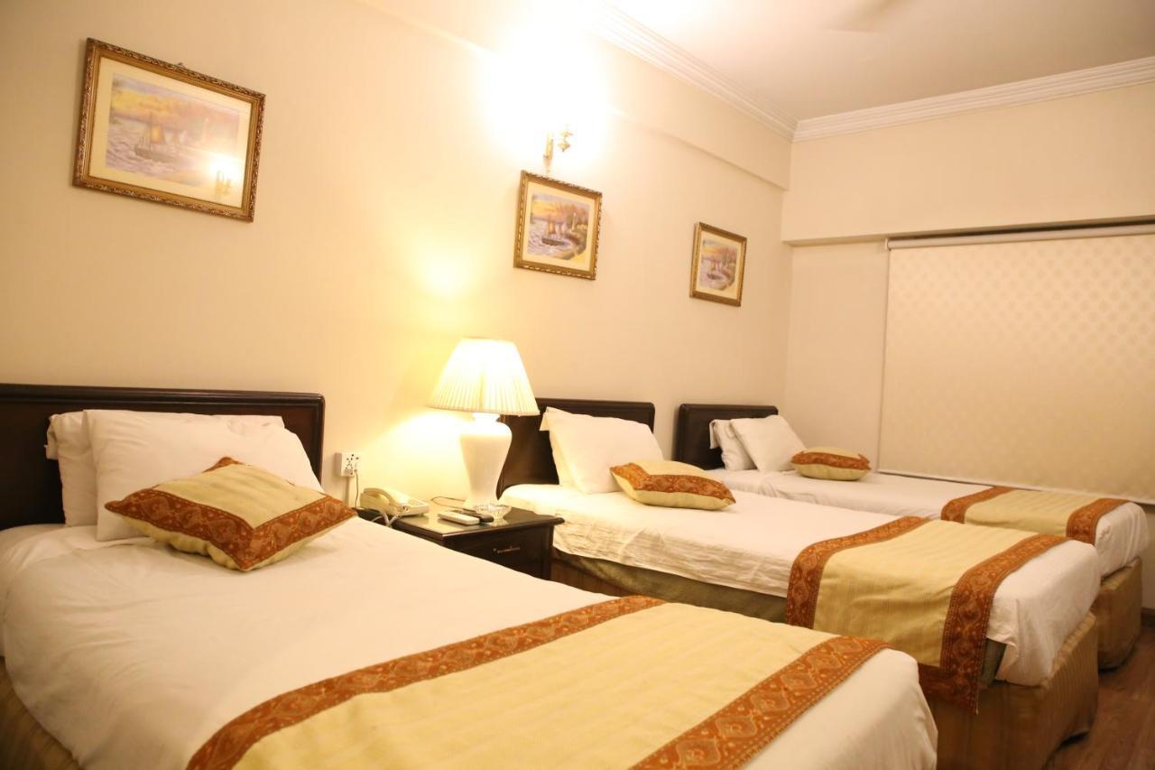 Carlton Tower Hotel Lahore Esterno foto