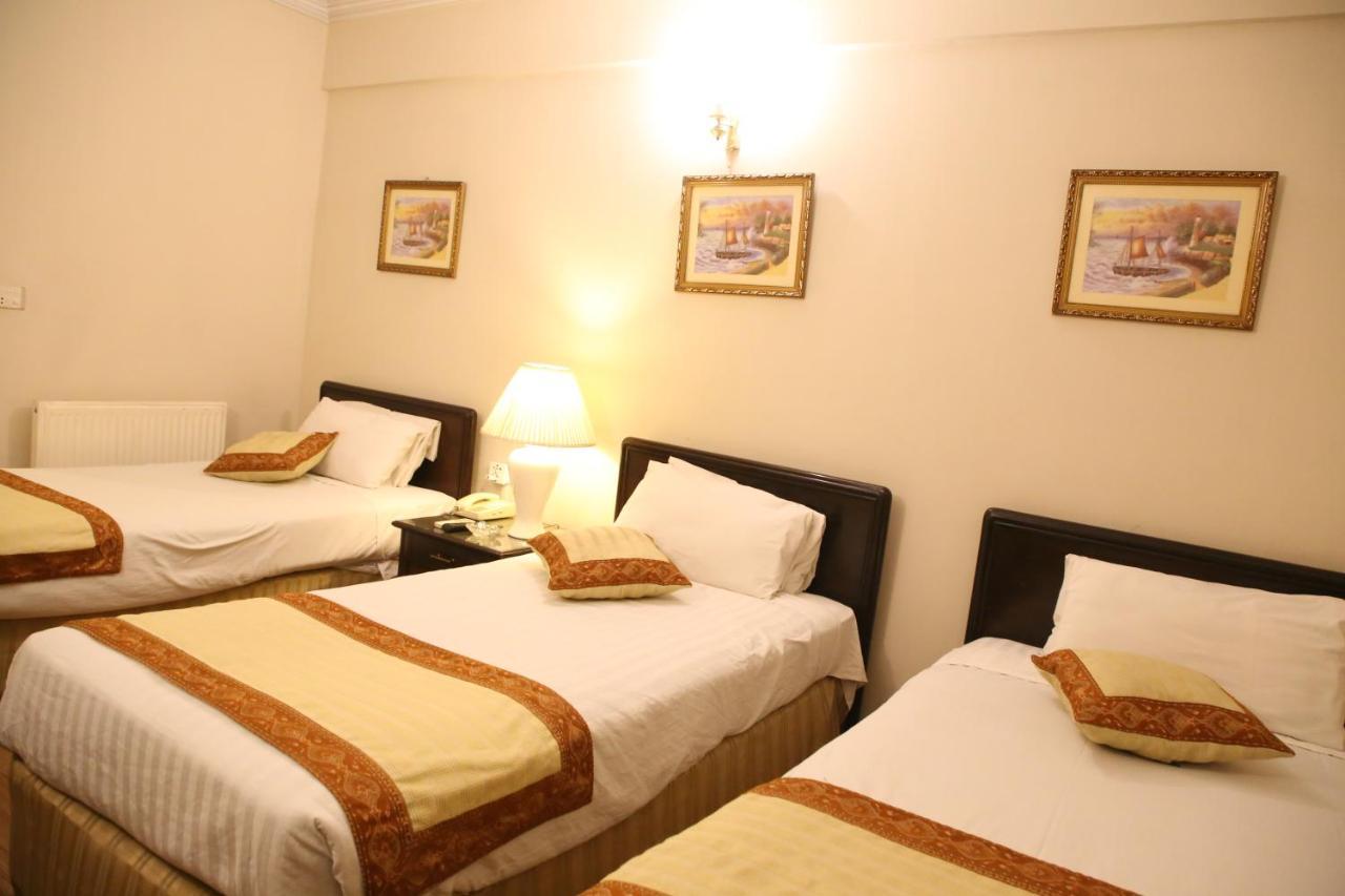 Carlton Tower Hotel Lahore Esterno foto