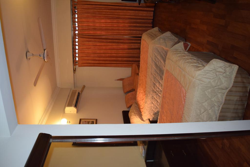 Carlton Tower Hotel Lahore Esterno foto